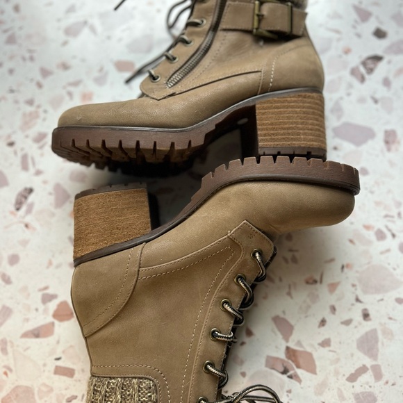 MIA Women's Leather Lace Up Tan Boots Size 8 Excellent condition - Picture 11 of 13